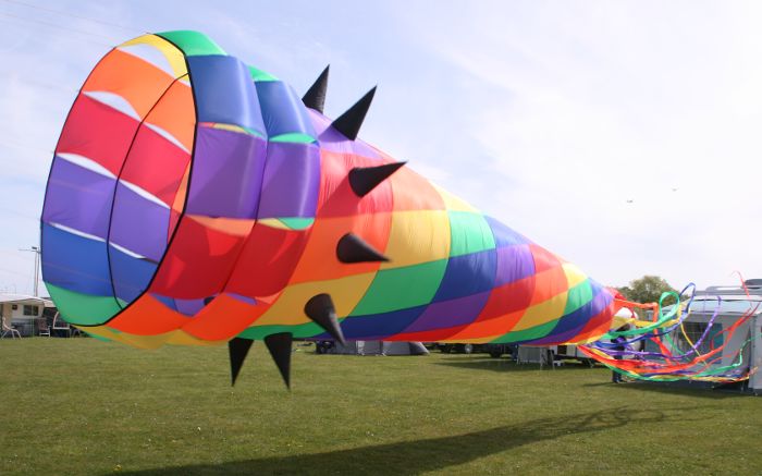 Gomberg Kites - Stachelturbine 15m lang